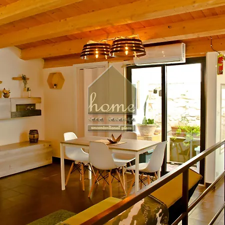 Casa *